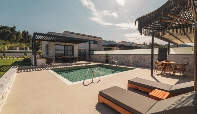 Four Stones Villas