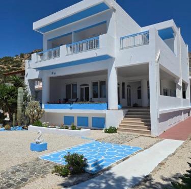Gabi Rooms in Sougia