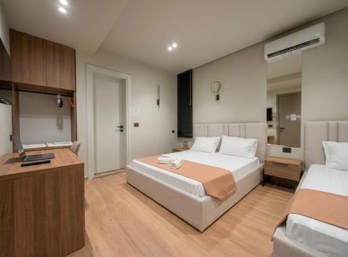 Geer Inn 3