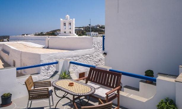 GIAMAKI APARTMENTS