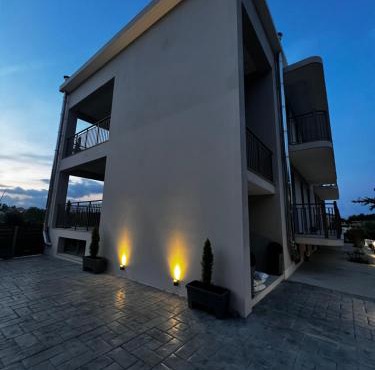 Giannel Luxury Apartment 1