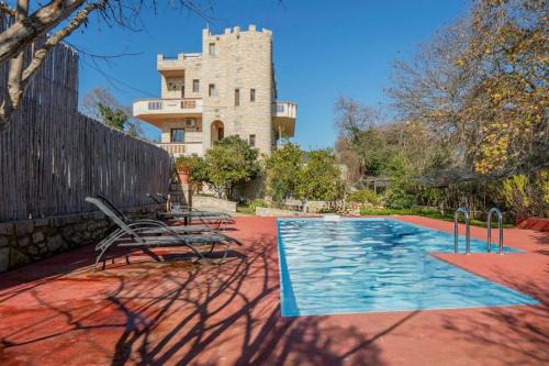 Gianni's Castle - Apartment with Private Pool