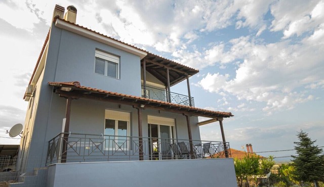 Giota Hill House by RentalsPro-Nea Moudania in Nea Moudania
