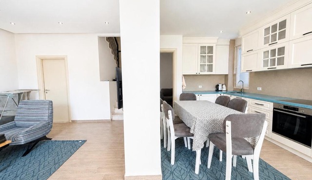 Gjiri i Lalezit - Lura 3 - Duplex 5 Rooms 2 Floors 3 Bathrooms Garden