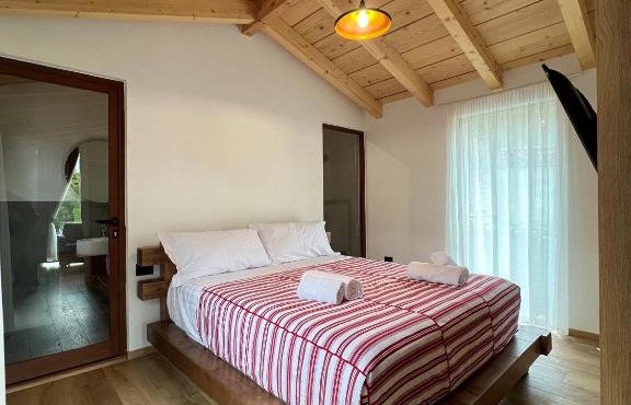 Guest House Si n'shpi tande - Mrizi i Zanave