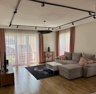 Half & Half Apartments