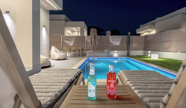 HANIAVILLAS 3 Private Villas with Pools