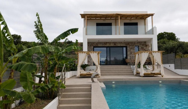 Haraki Kalma Luxury Villa
