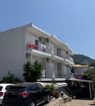 Harilla Hotel