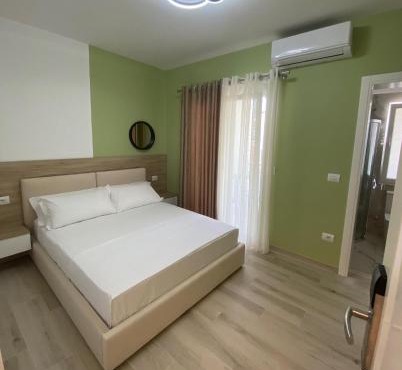 Helena Hotel in Shëngjin