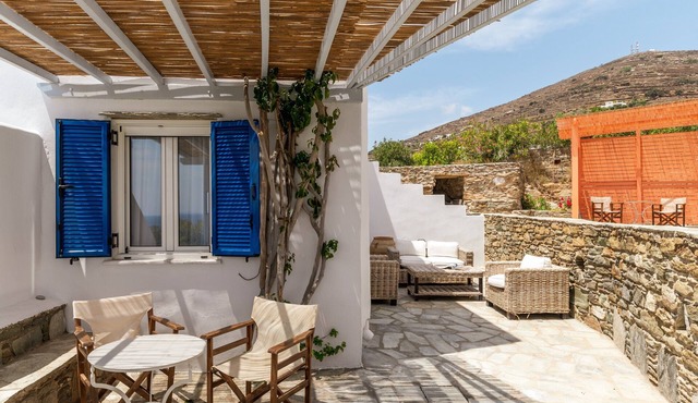 Holiday Home 'Anemologio 301 Tinos' with Sea View, Wi-Fi and Air Conditioning