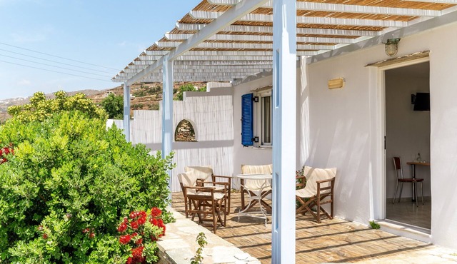 Holiday Home 'Anemologio 302 Tinos' with Sea View, Wi-Fi and Air Conditioning