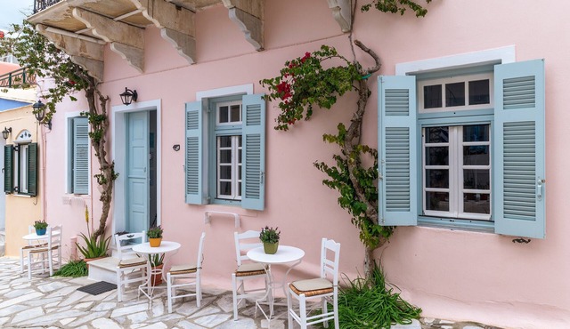 Holiday Home 'Apano Vrysi Tinos 3' with Shared Terrace, Wi-Fi and Air Conditioning in Tinos