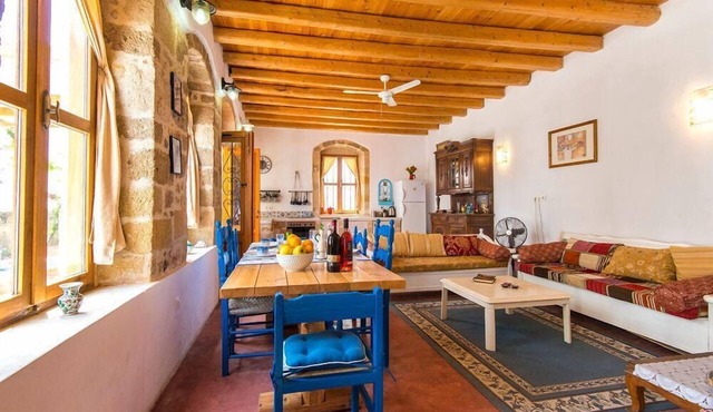 Holiday house with Barbecue in Ialyssos