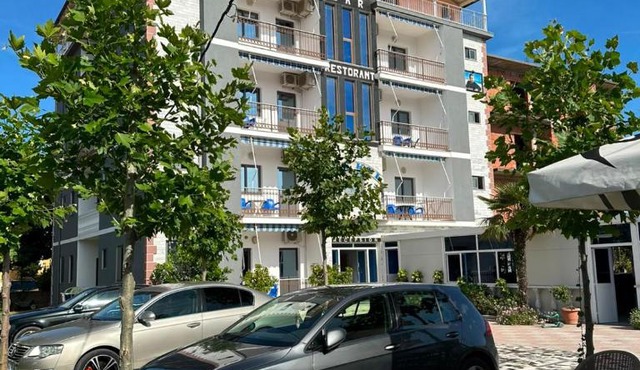 Hotel Aleksi Velipojë