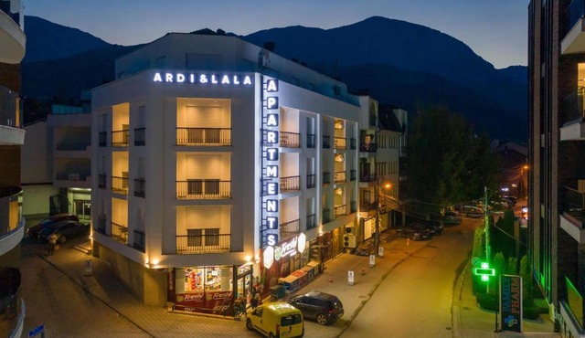 Hotel Apartments Ardi & Lala