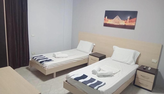 Hotel Blue Moon