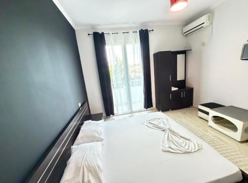 Hotel corner in Bërzhitë