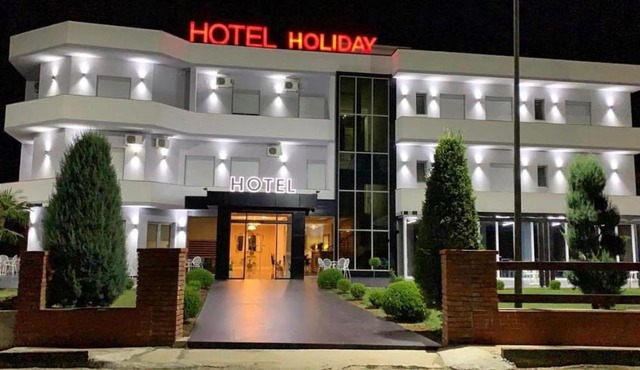 Hotel Holiday