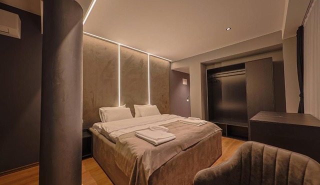 Hotel Impex