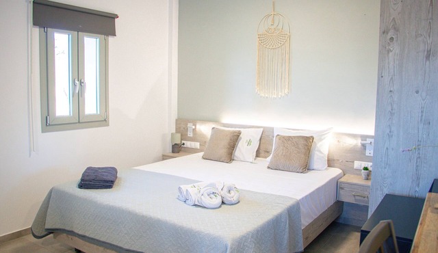 House of Harmony Suites | Antonia