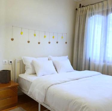 I Kastoria Book House with Garden motorbike friendly