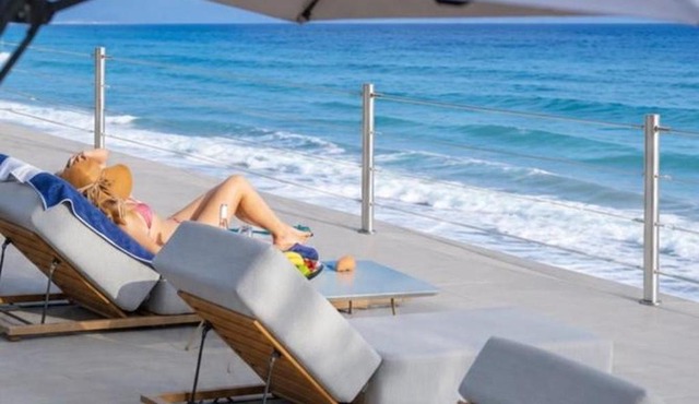 Iconic PRIVE beachfront villa Mola Kaliva