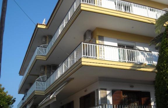 Iris Hotel