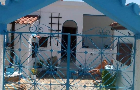 Island house in Elika - Marathias