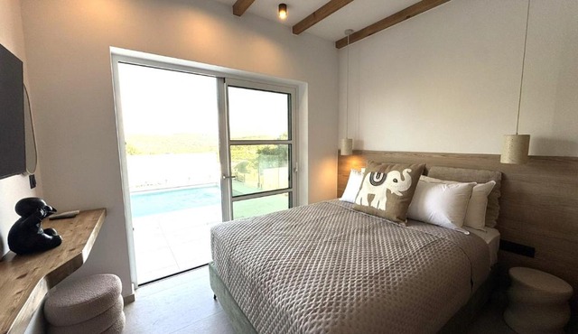 Kamara Boutique Home in Melissouryíon