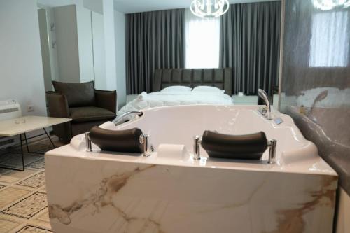 Kashar Hotel 3A in Tirana