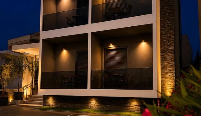 Kevin's ApartHotel