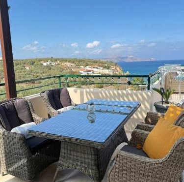 Klavier Sea View Apartment in Almyrida Centre in Almyrida