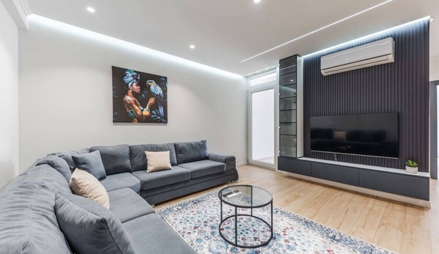 Kondo Stays - Mumba Apartment 3 in Tiranë