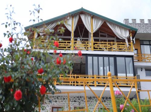 Kurora e Gjelber Resort in Peshkopi