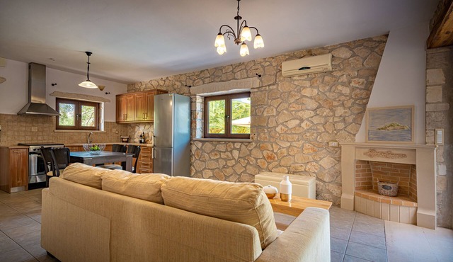 Kymaros Villas