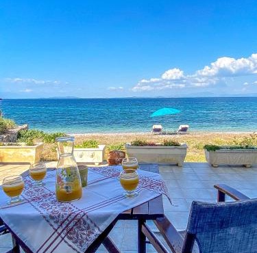 Kyparissis Beach house 1