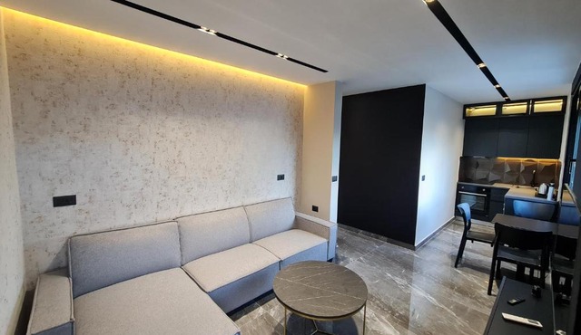 La Mirage Apartment 02 in Tiranë
