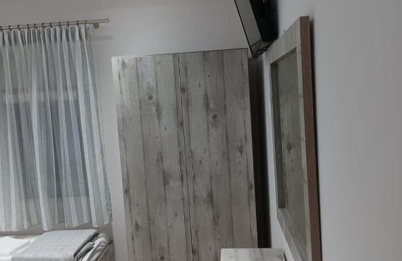 Ladenis Studios