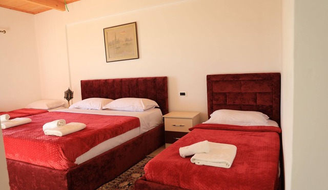 Lahuta e Vjeter Agrotourism: Taste Albanian Tradition & Feel at Home