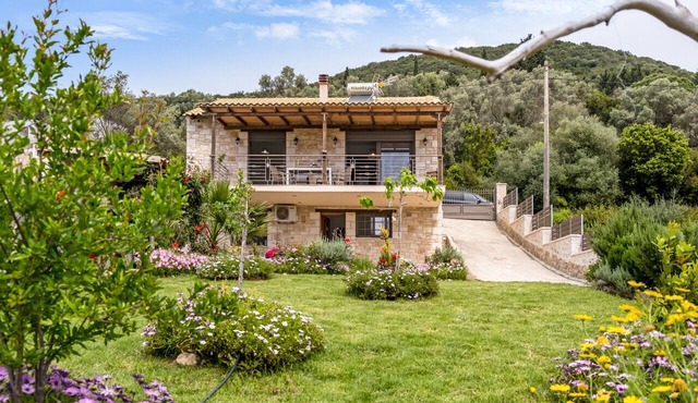 Lefkada View Villa Vasiliki 1 Apartment with Garden near Lefkada Town and Bridge