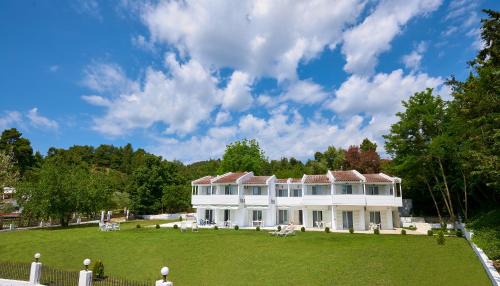 Lefki villa in Polychrono