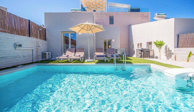 Lemonia Plaka - Two Bedroom Villa, Sleeps 4 in Plaka