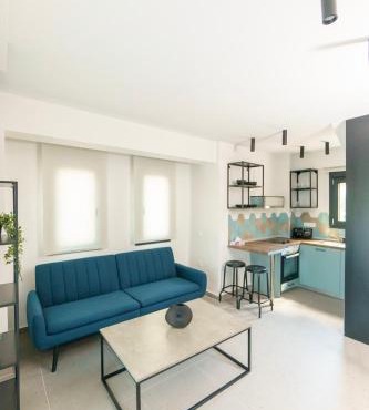 Lighthouse Apartments in Kriopigi