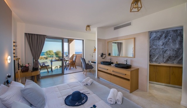 Lilium Luxury Suites - Adults Only