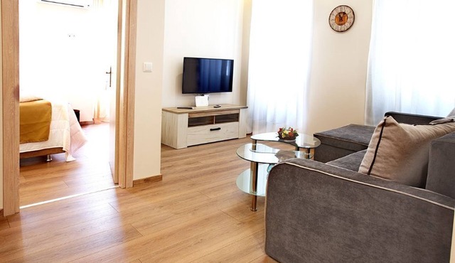 Liston Plaza Suite - renovated apartment in the heart of Corfu Old Town