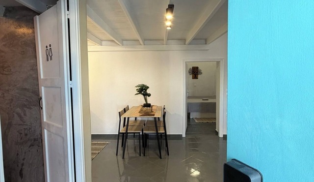 LOFT KAVES POOL AND BAR SUITES - ΜΟΝΑΔΙΚΗ ΕΜΠΕΙΡΙΑ ΜΕ ΑΞΕΧΑΣΤΗ ΘΕΑ in Santorini