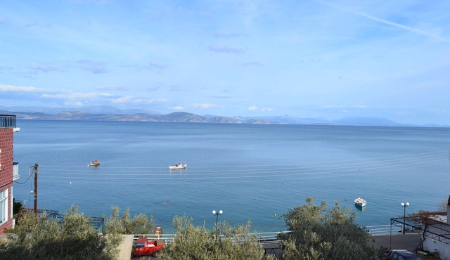 Lovely apartment 30m away from the sea in xiropigado