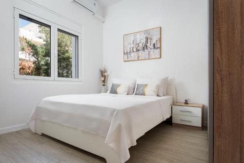Luks Apartment Argyroupoli City Center Stay