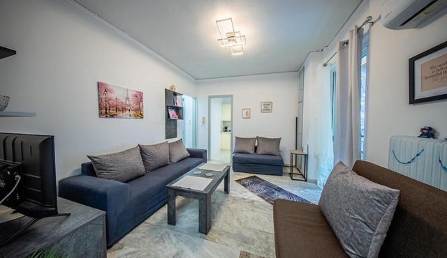Lux apartment next to the sea #2 in Piraeus